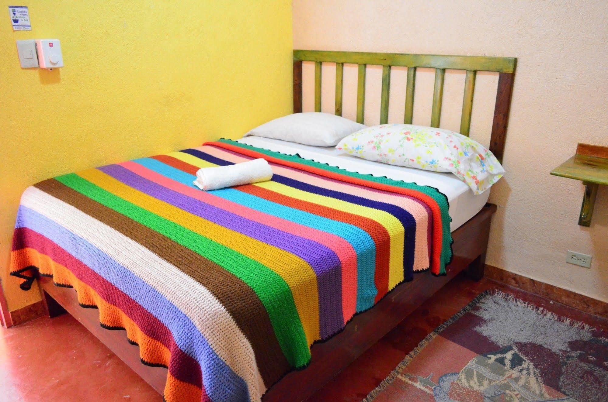 Hostal Dona Chava 페데르날레스 외부 사진
