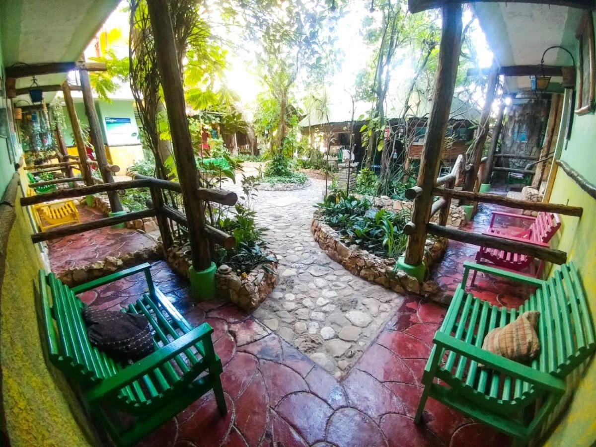 Hostal Dona Chava 페데르날레스 외부 사진